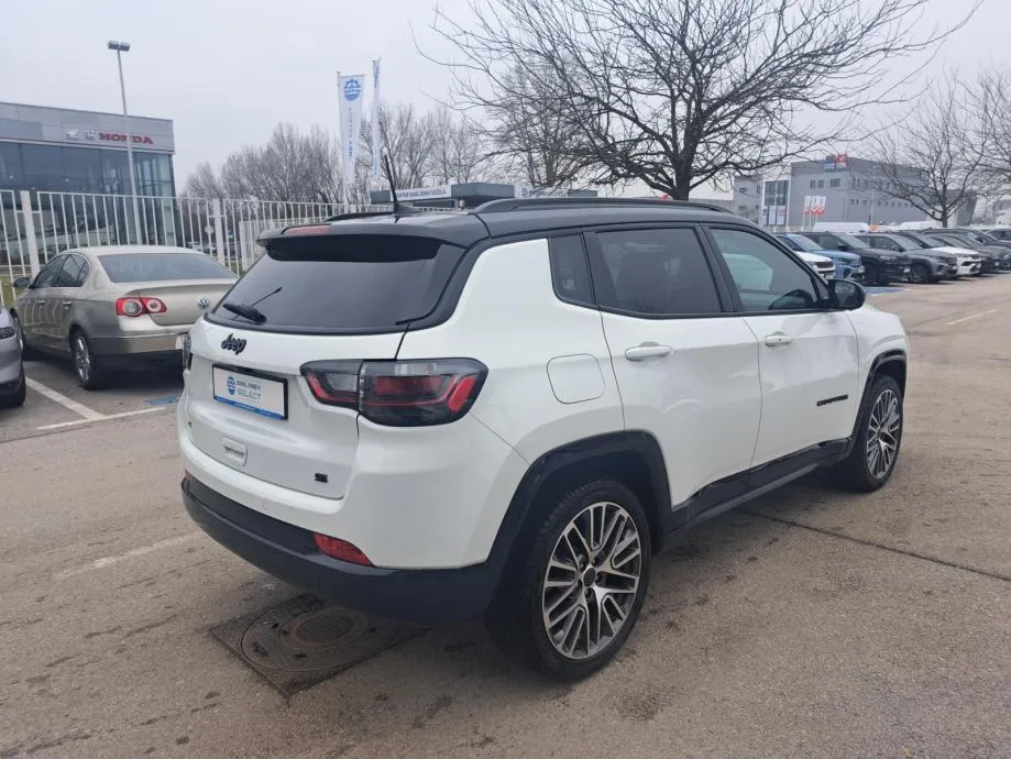 jeep compass 1.5 e-hybrid 130 ks summit - slika 5