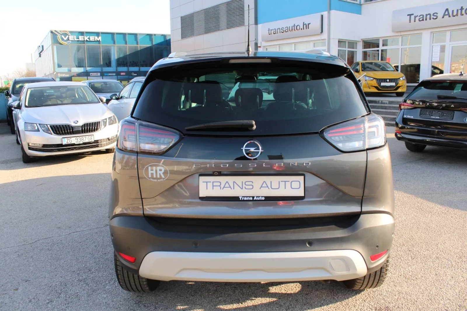 opel crossland 1.2 turbo ultimate *led, navigacija, kamera* - slika 6