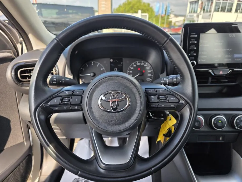 yaris 1,0-l-vvt-i, 53 kw (72 ks) - slika 14