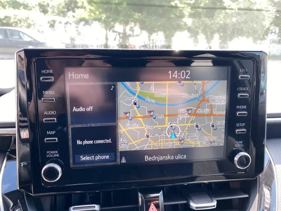 toyota corolla 1.8 hybrid automatik, navi, tempomat, 4x garancija!! - slika 21