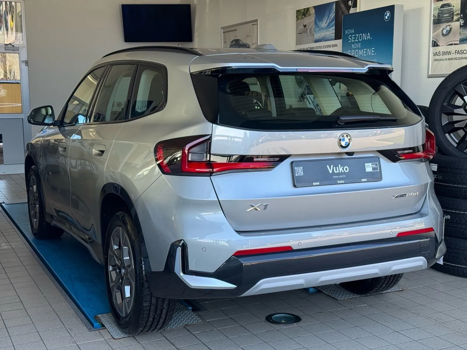 bmw x1 xdrive20d automatik x line - slika 5