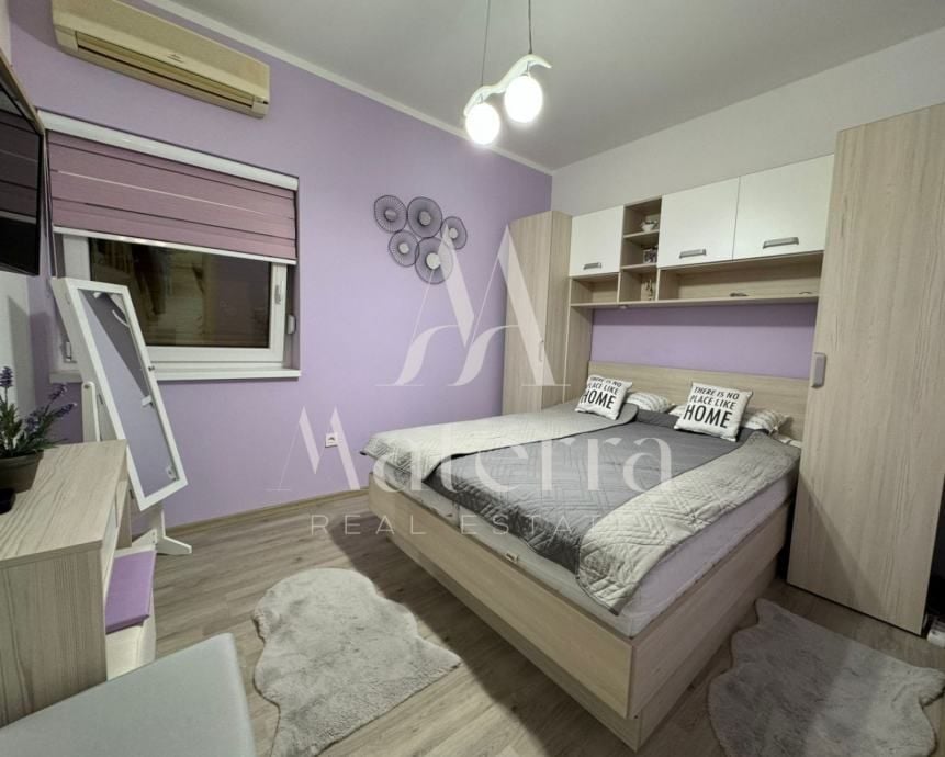 tribunj/centar, kuća sa 3 stana + poslovni prostor (prodaja) - slika 10