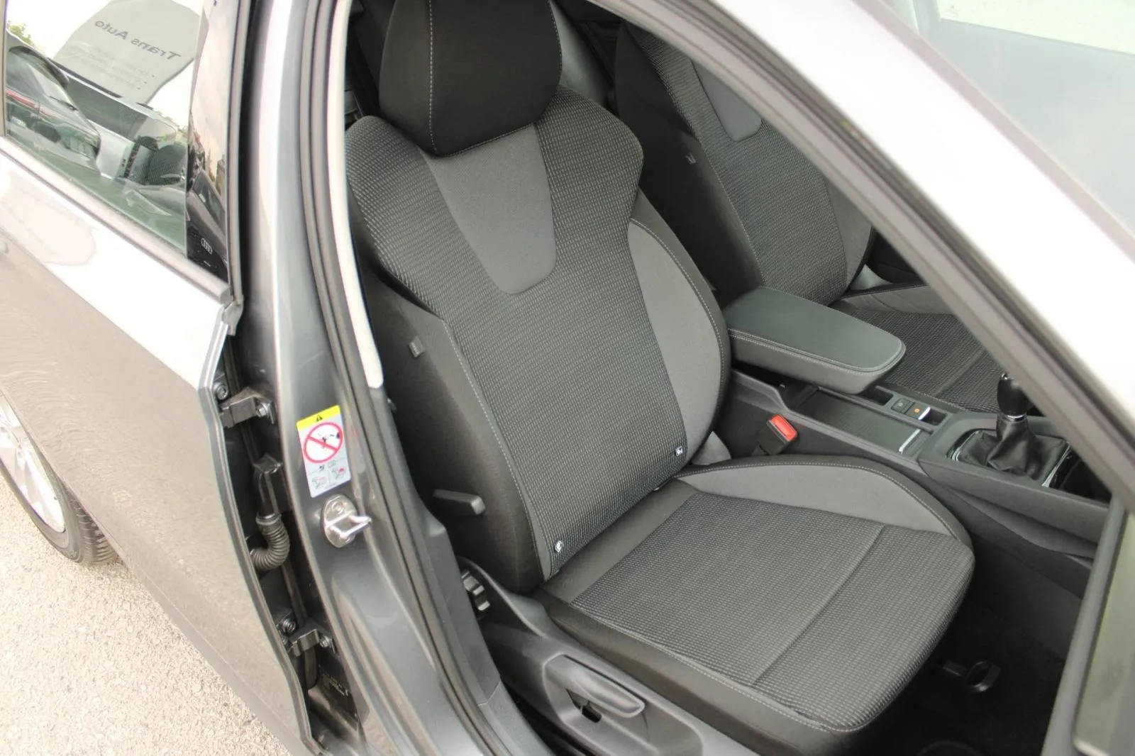 škoda octavia combi 2.0 tdi *led, navigacija, kamera* - slika 11