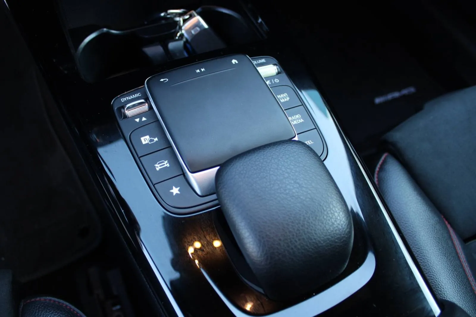 mercedes-benz klasa a 200d automatik amg *led, navigacija, kamera* - slika 19