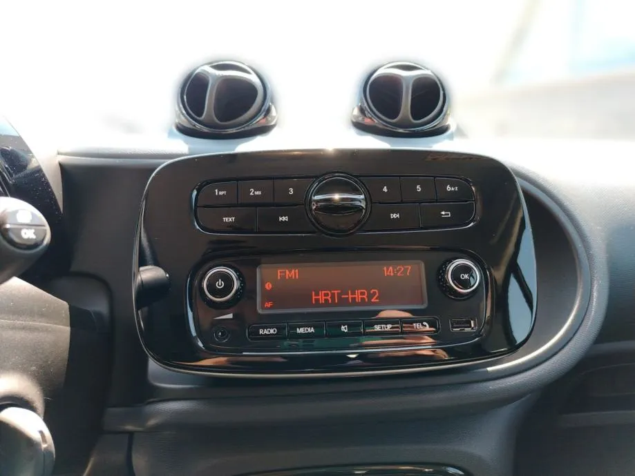 smart fortwo coupe smart eq - slika 9