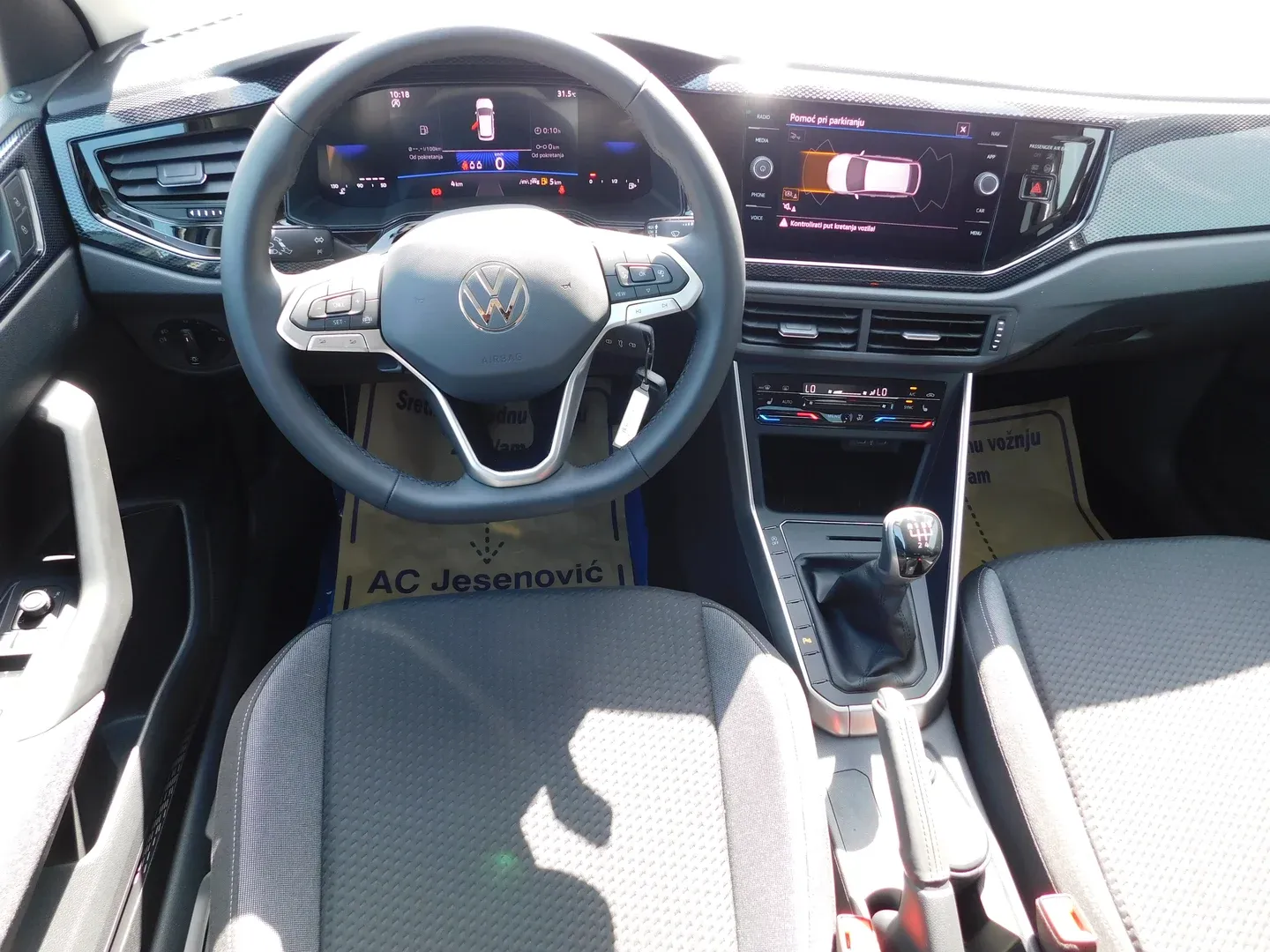 12791 volkswagen taigo 1.0 tsi 4life - slika 10