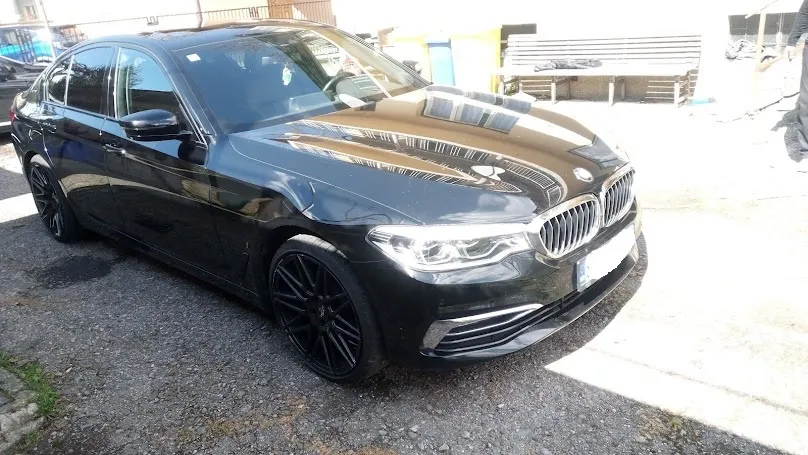 bmw serija 530 e drive 2019 god - slika 4