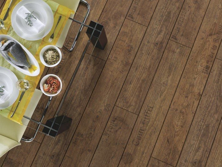 Laminat Njemački Rustic Vintage S Natpisima 8 Mm - Popust 15% - Zagreb