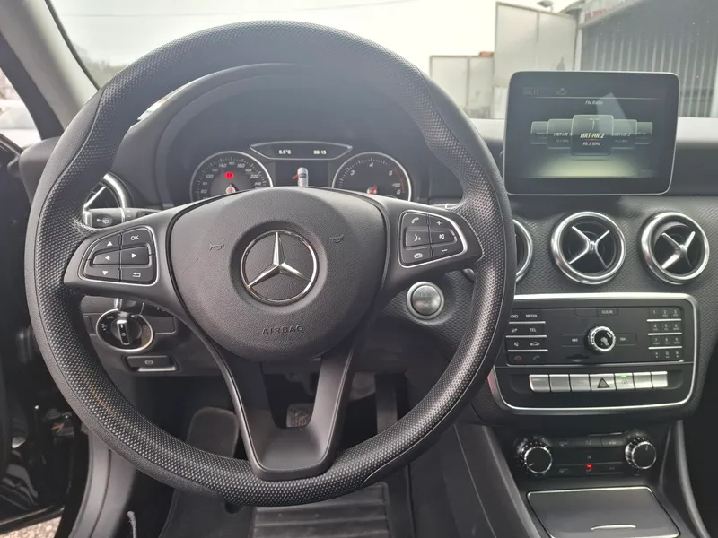 mercedes a klasa 180d*automatik*klima*park.kamera - slika 13