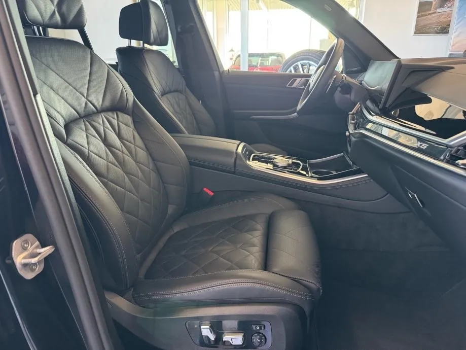 bmw x5 xdrive30d m-sport - slika 20