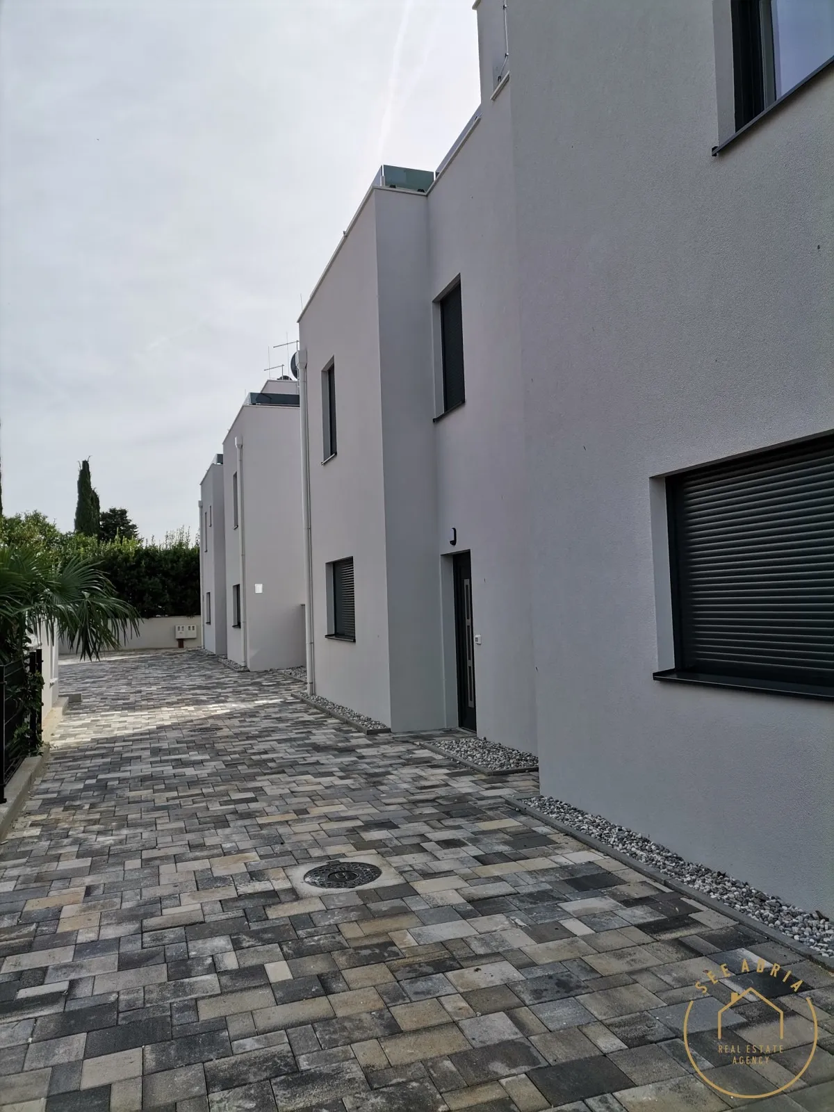 kuća u nizu na top lokaciji, novigrad - slika 3