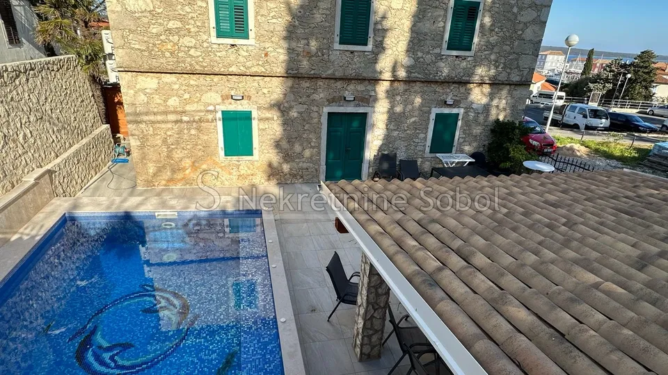 nerezine, otok lošinj - kuća, 180 m2 prodaja - slika 2