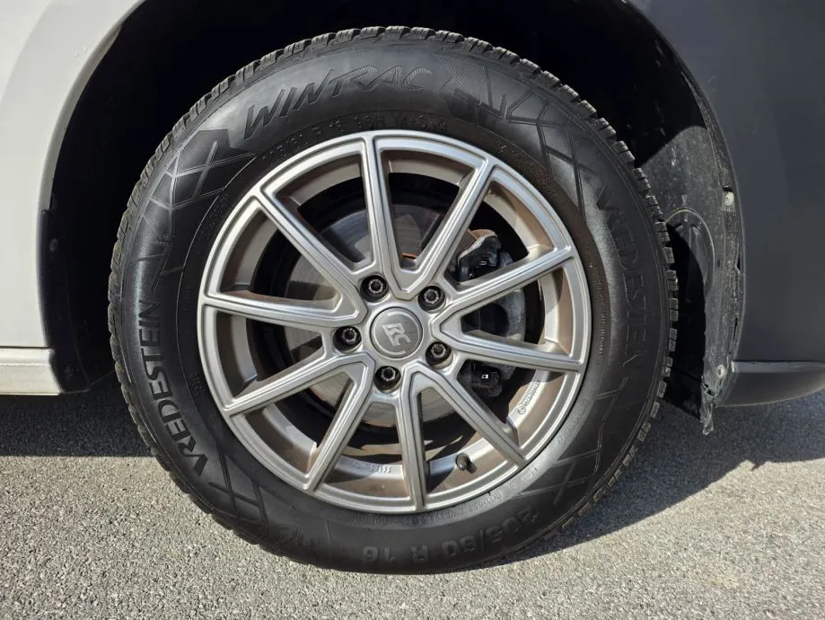 caddy 2.0 tdi, velika navigacija, kam, senzori, grijanje sjedala, - slika 9