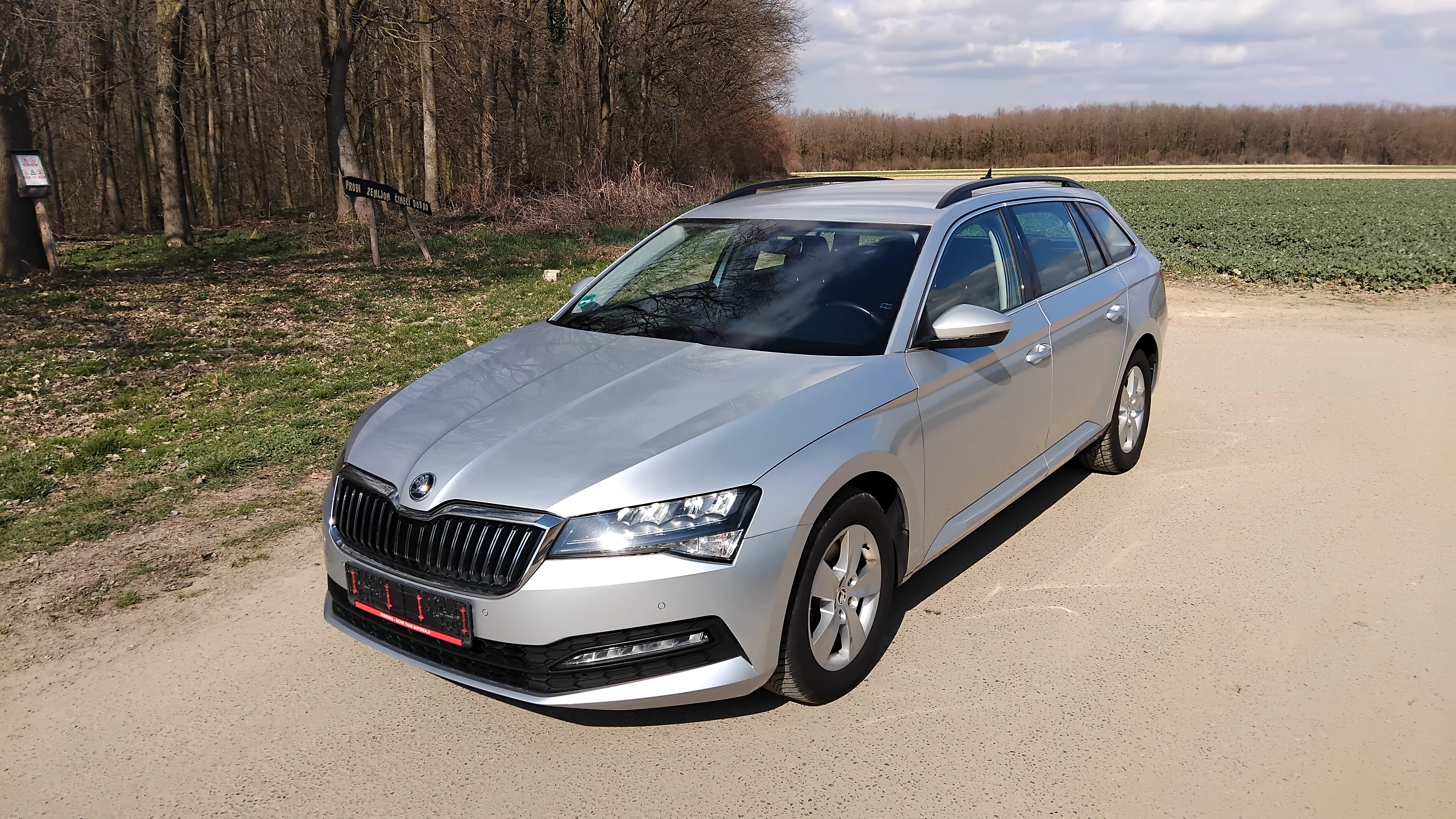 škoda superb combi 2,0tdi dsg, 2020god.140kw, 190ks - slika 2