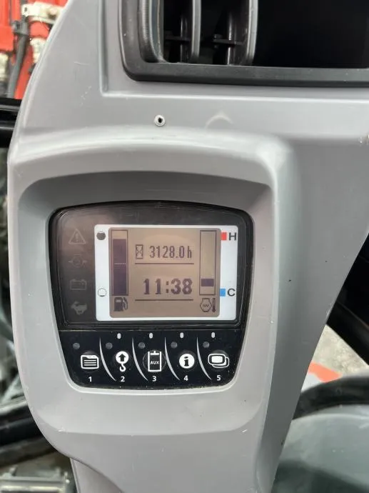 kubota kx057-4 - slika 10