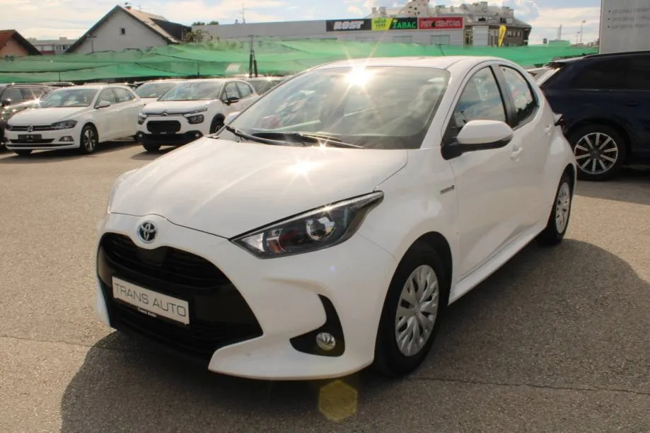 Toyot Yaris 1.5 Hybrid AUTOMATIK *KAMERA* - Zagreb