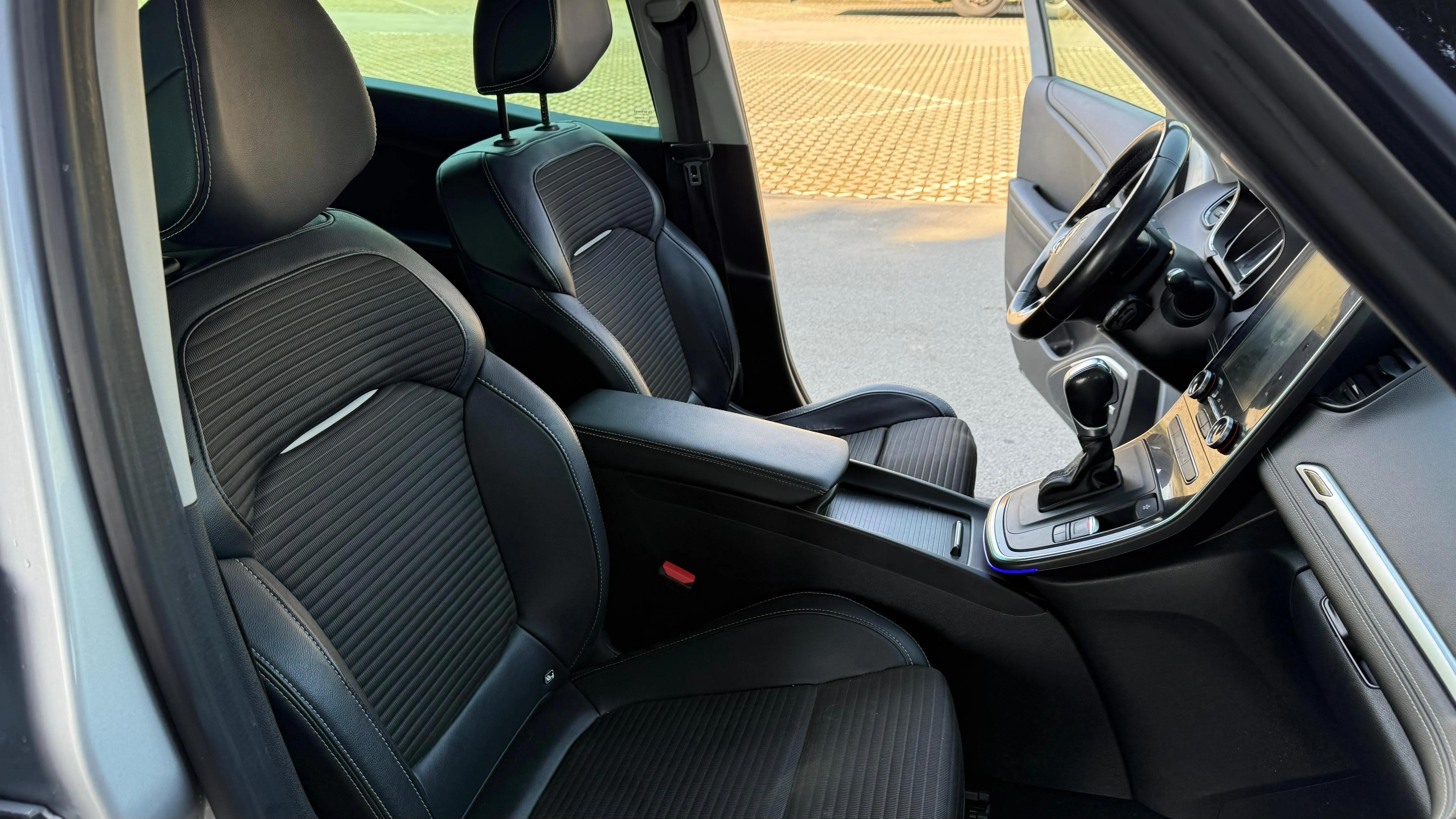 renault grand scenic dci 120, bose, 7 sjedala, panorama, ekstra stanje - slika 21