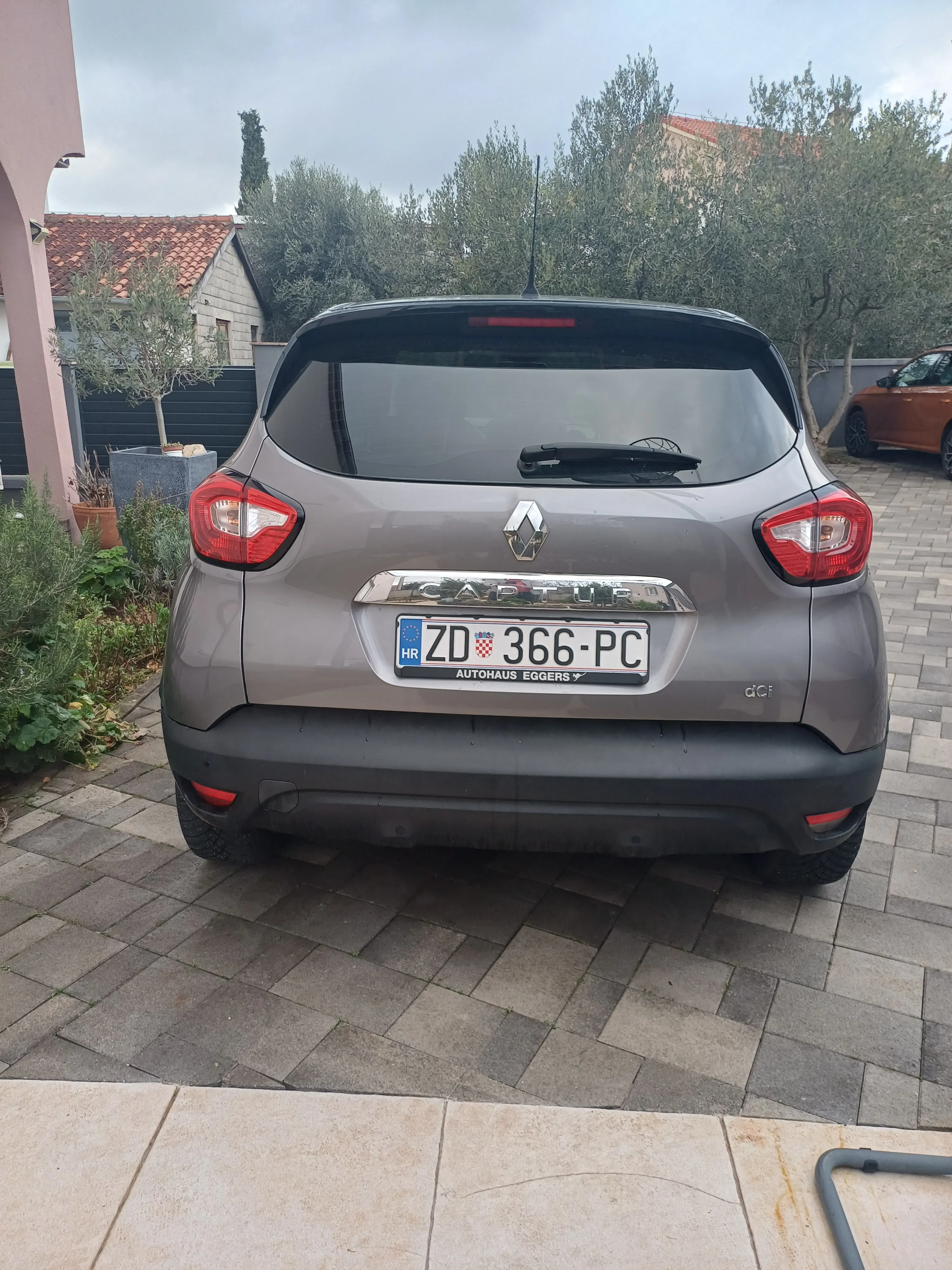 prodaje se renault captur 1.5 dci - slika 4