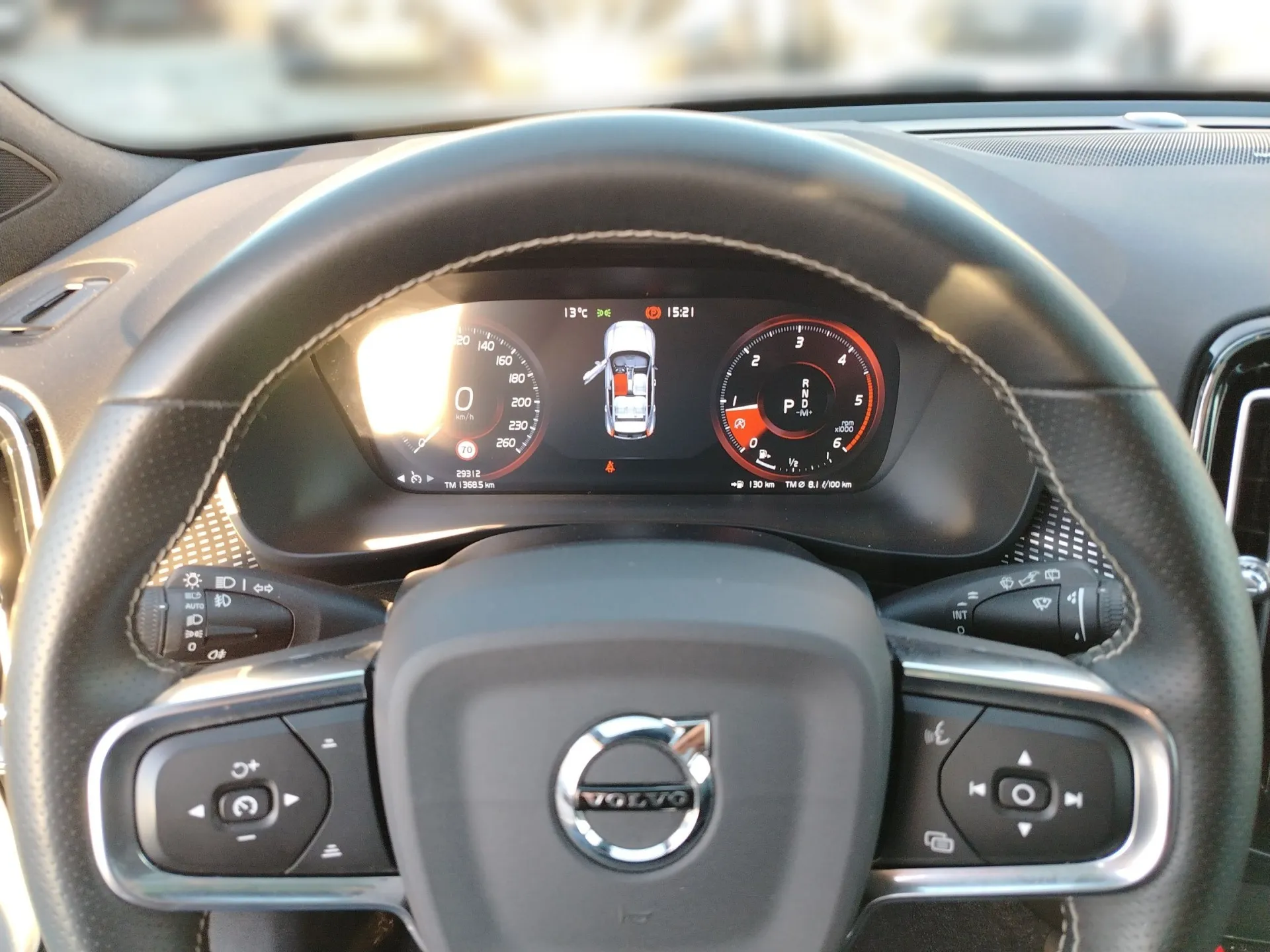 volvo xc40 d3 - slika 8