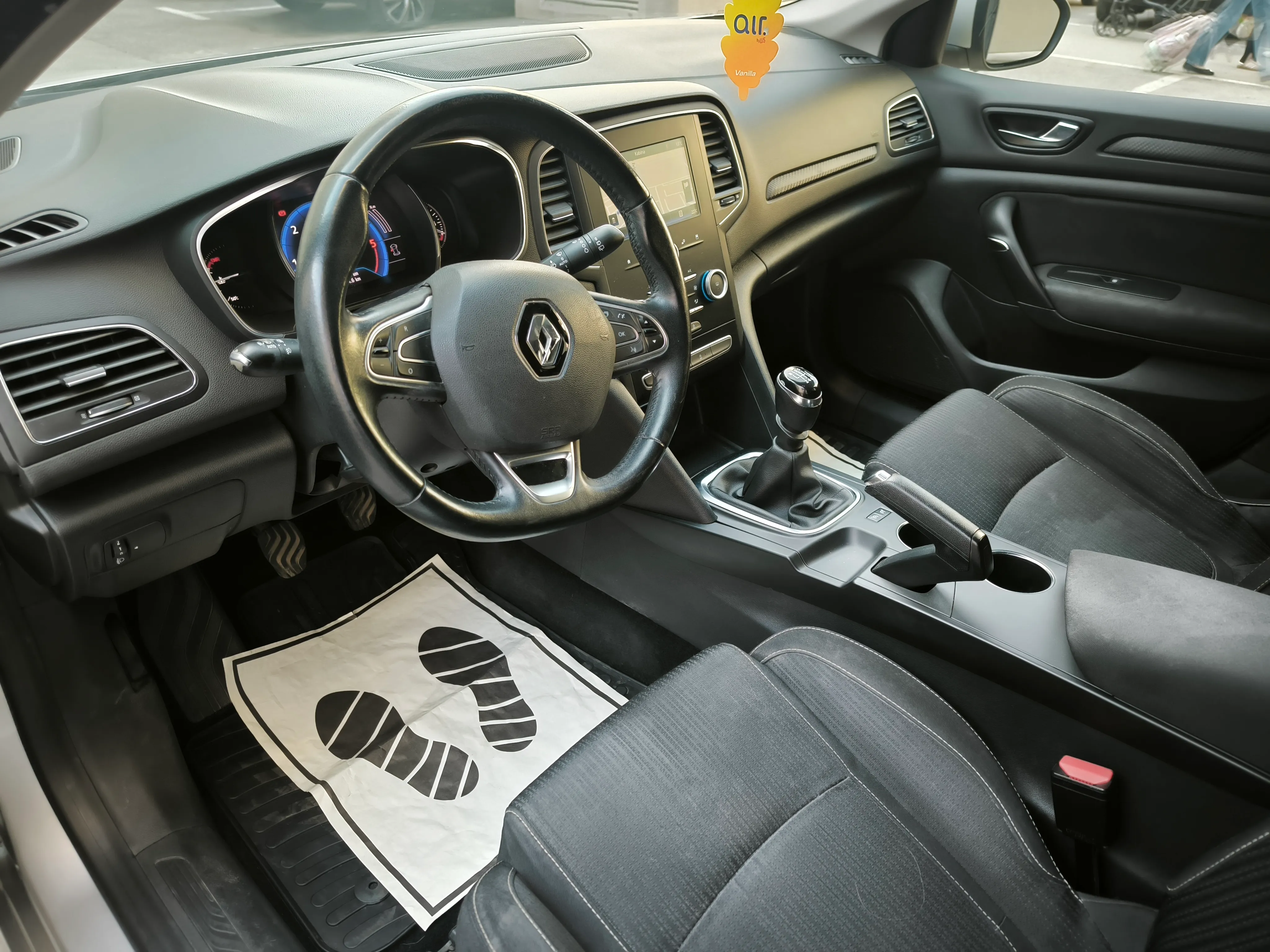 renault megane grandtour 1,5 dci, bussines, reg.1god - slika 26