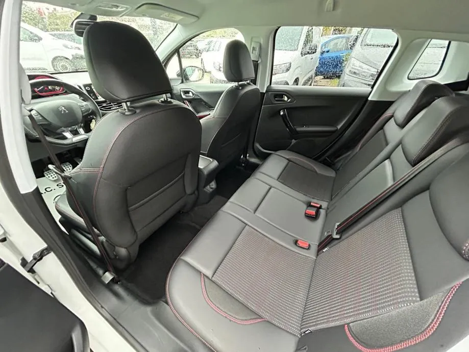 peugeot 2008 gt - model 2017 - 130ks - 105.000km - navi - reg 1 god! - slika 16