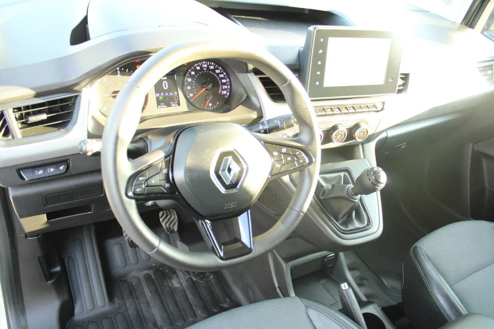 renault kangoo 1.5 dci *navigacija*, 2022 god. - slika 9