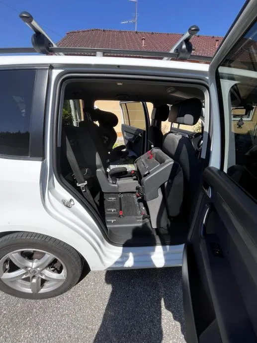 vw touran 1,6 tdi - slika 8