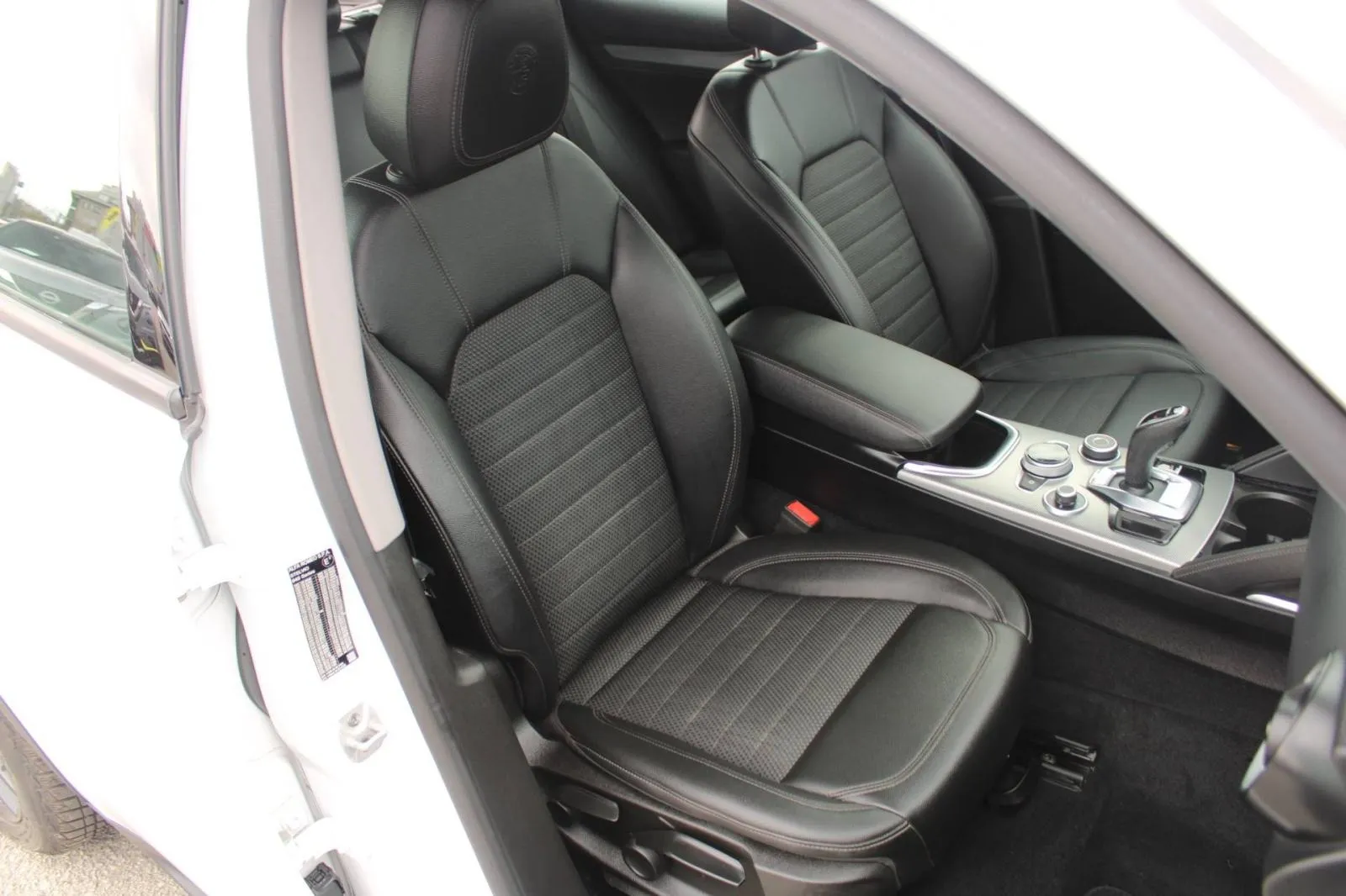 alfa romeo stelvio 2.2 mjt sprint automatik *led, kamera* - slika 12