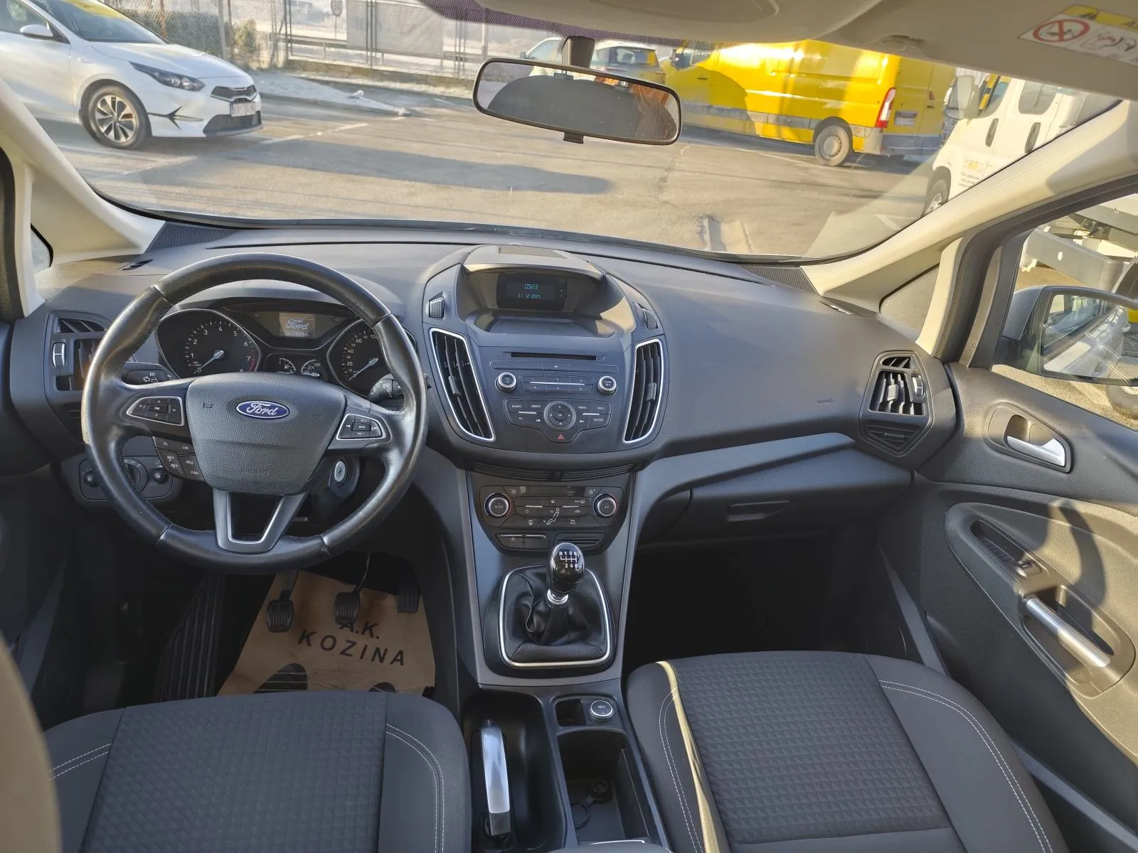 prodajemo ford c-max u odličnom stanju od prvog vlasnika - slika 8