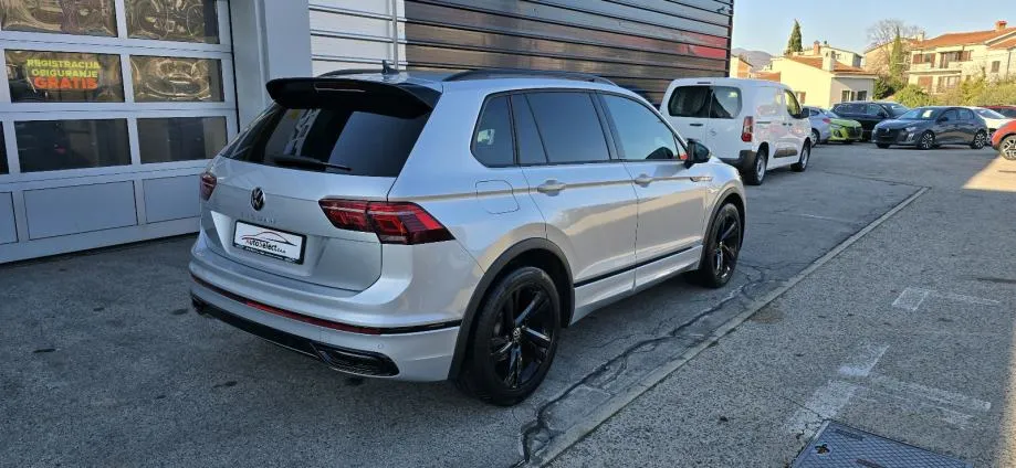 vw tiguan 2,0 tdi dsg r line - 2022 - 150.000km - reg 1 god! - slika 5