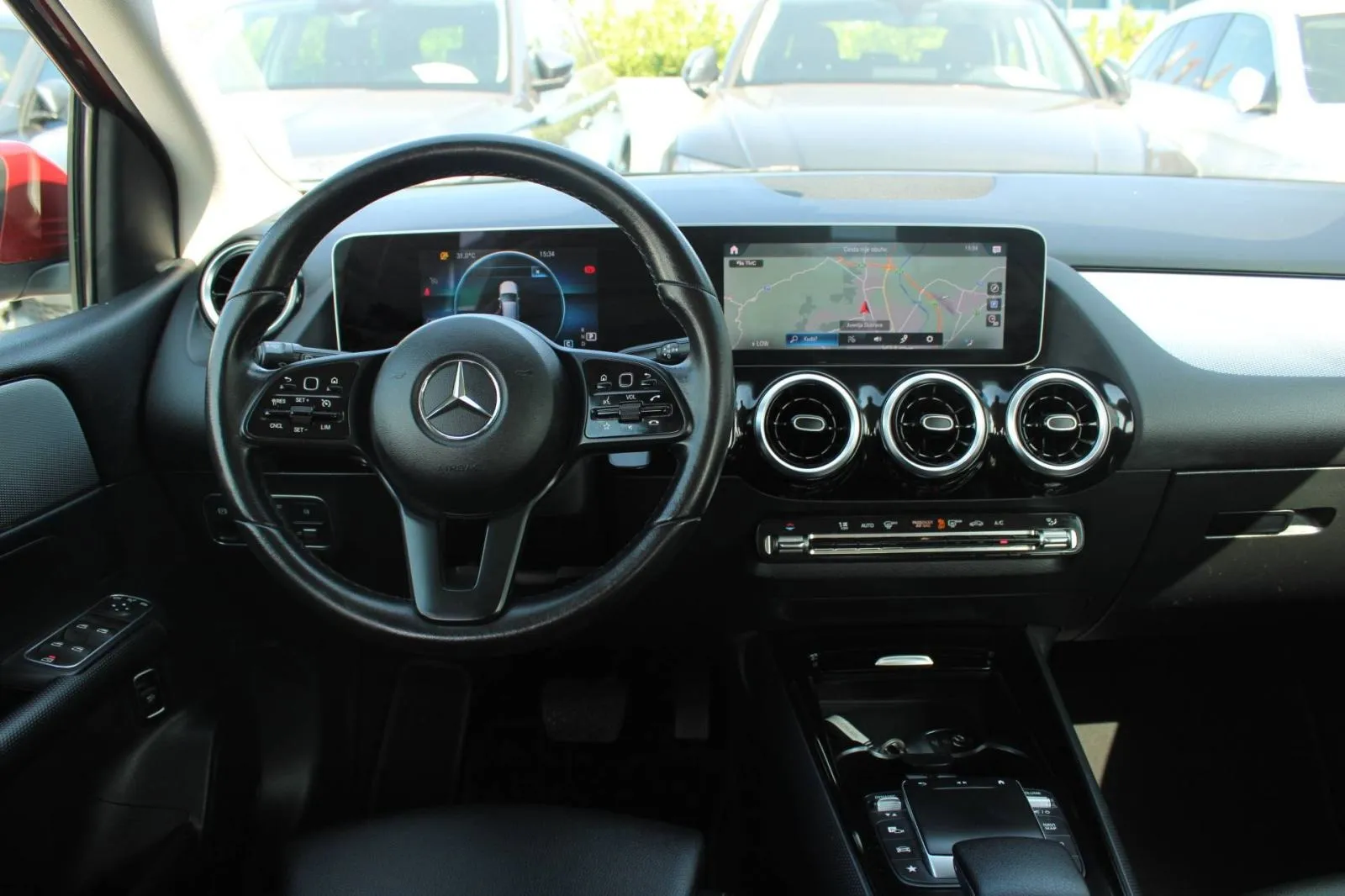 mercedes-benz klasa b 180d autoamtik *led, navigacija, kamera* - slika 15