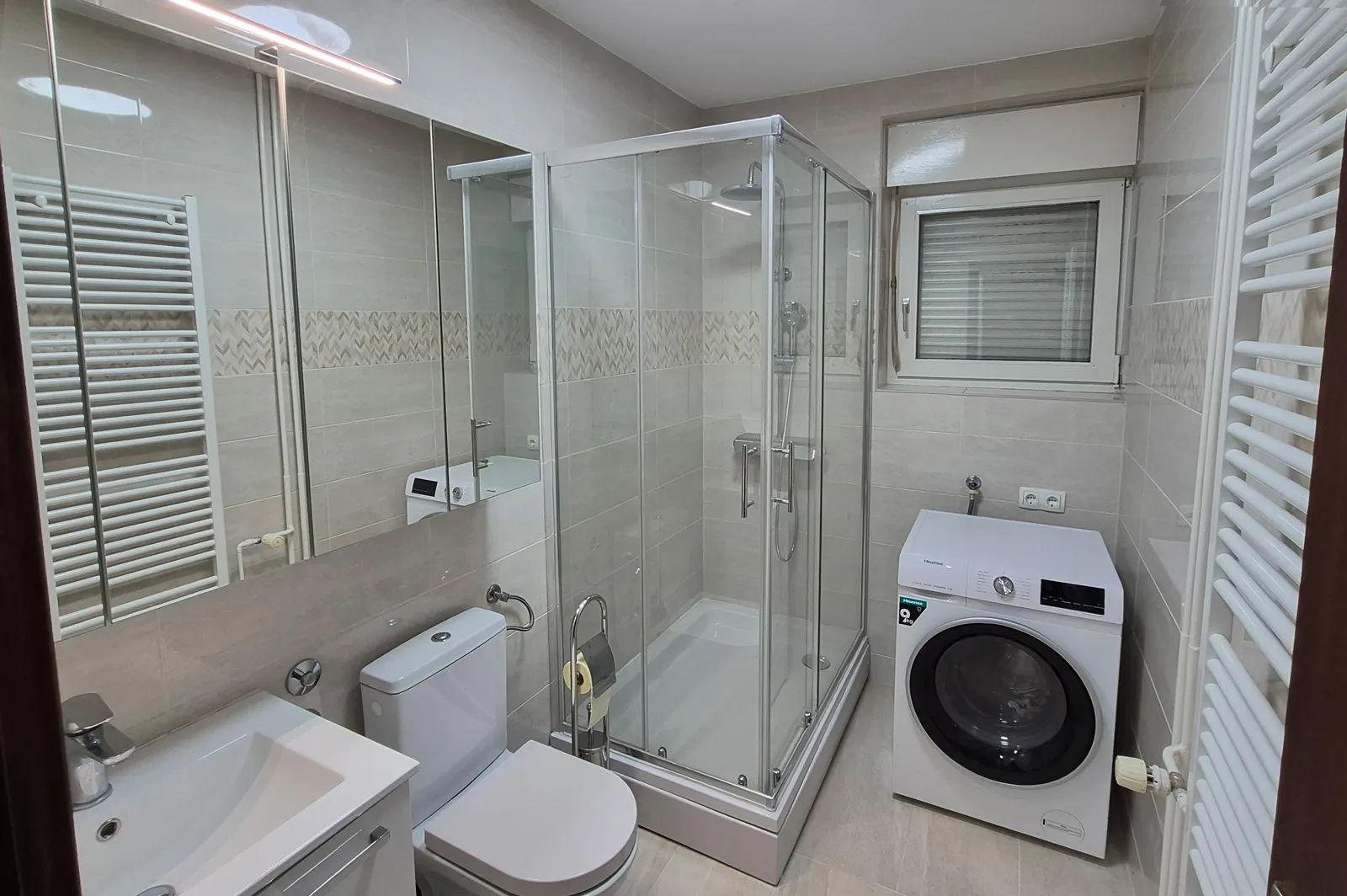 iznajmljujem stan 52,45m2, 2 kat , zagreb, planinska ulica 7 - slika 13