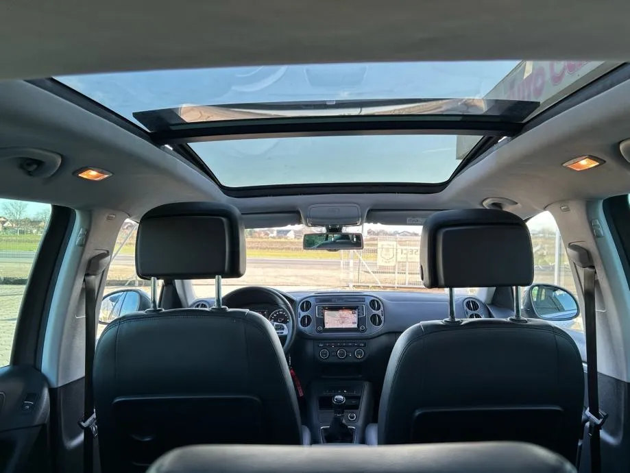vw tiguan 1,4 tsi 2016.,r-line, navi, koža, grij sjed, šiber, alu 18 - slika 10
