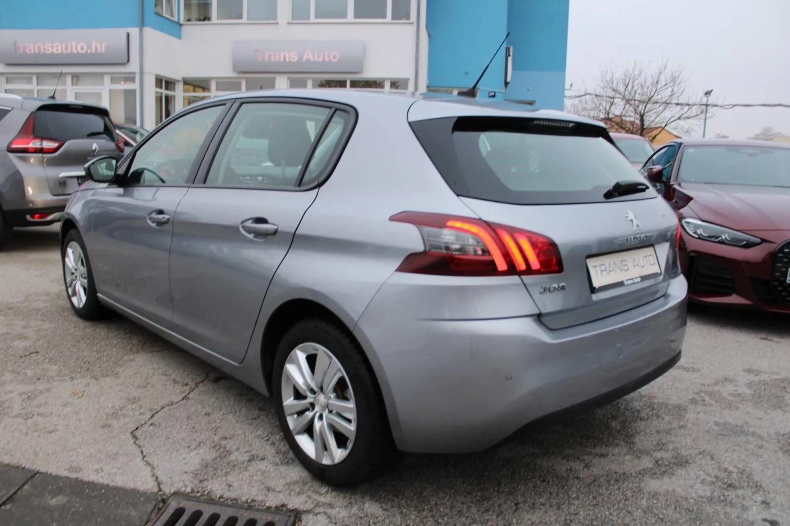 peugeot 308 1.5 hdi business - slika 7