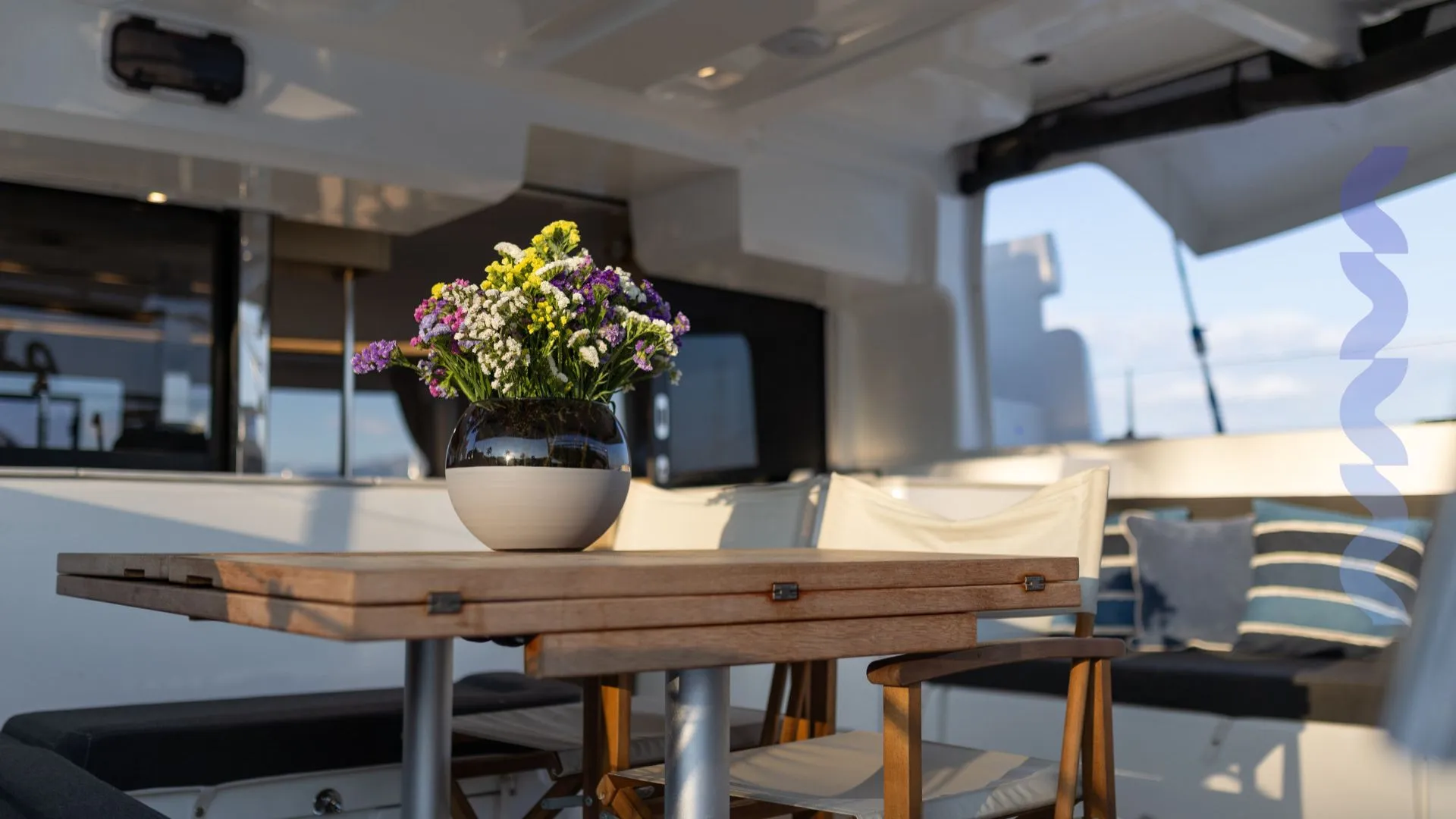 lagoon 46 -skyfall - charter ready - slika 8