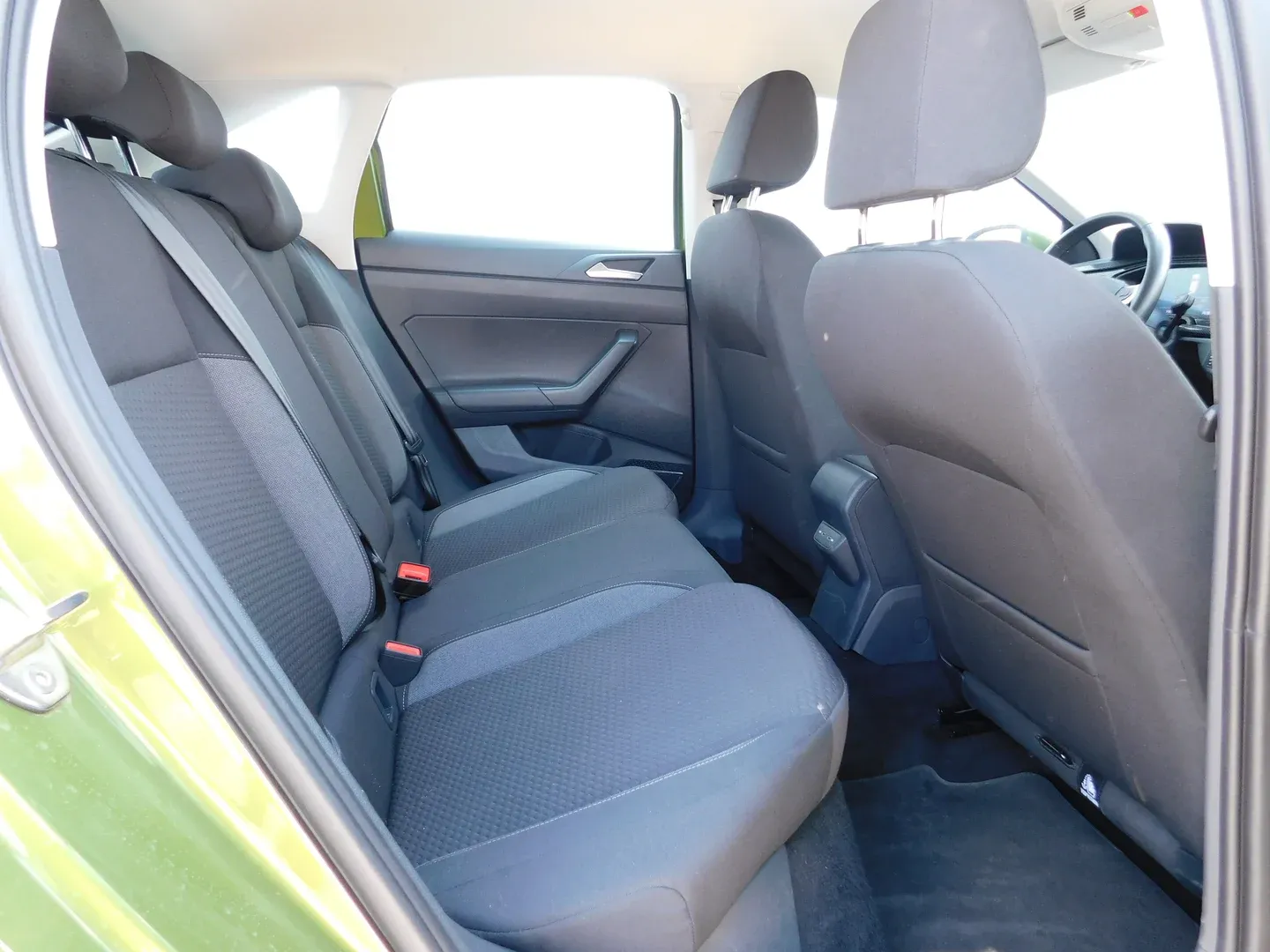 10845 volkswagen taigo 1.0 tsi life - slika 12