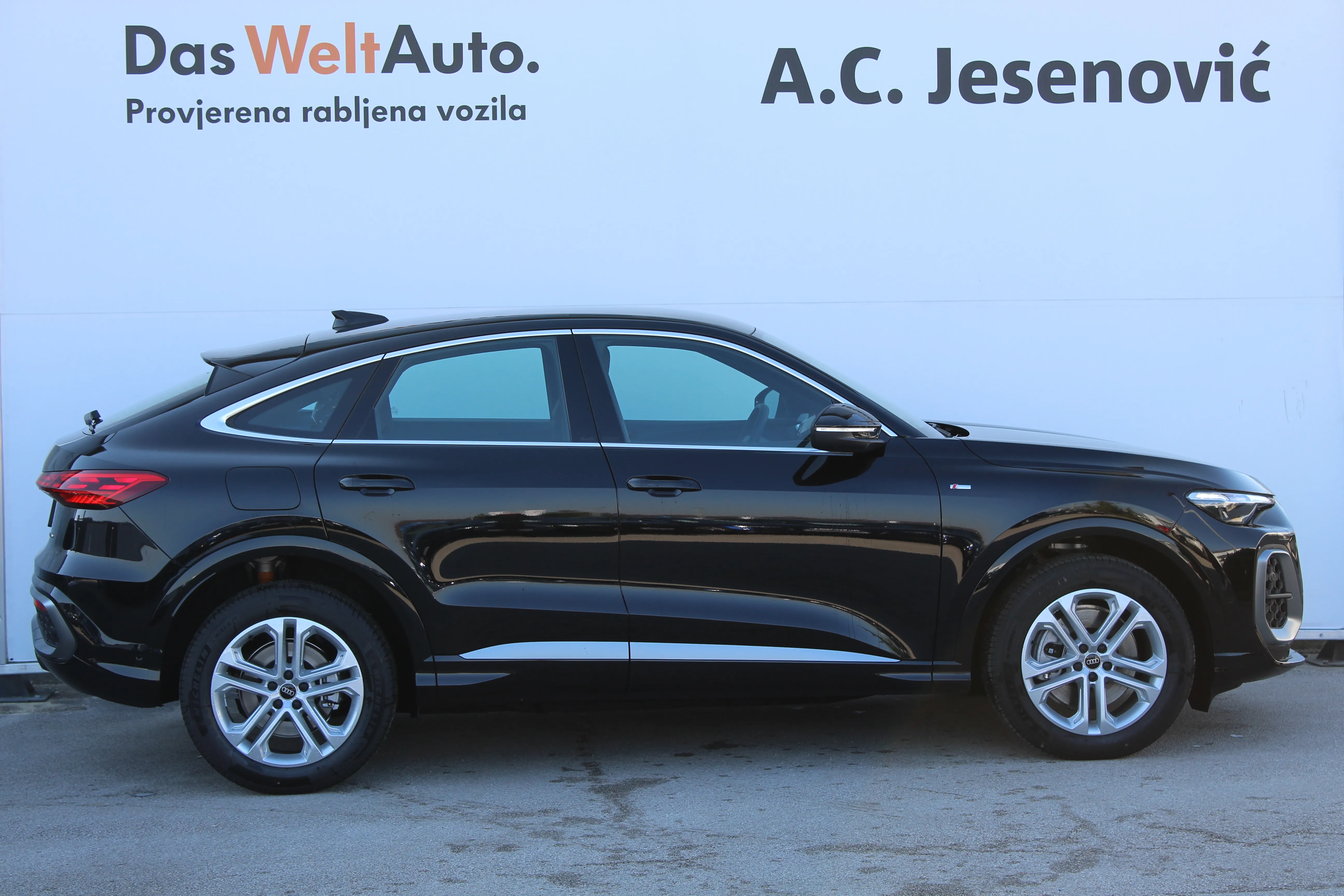 audi q5 40tdi quattro s tr s line - slika 4