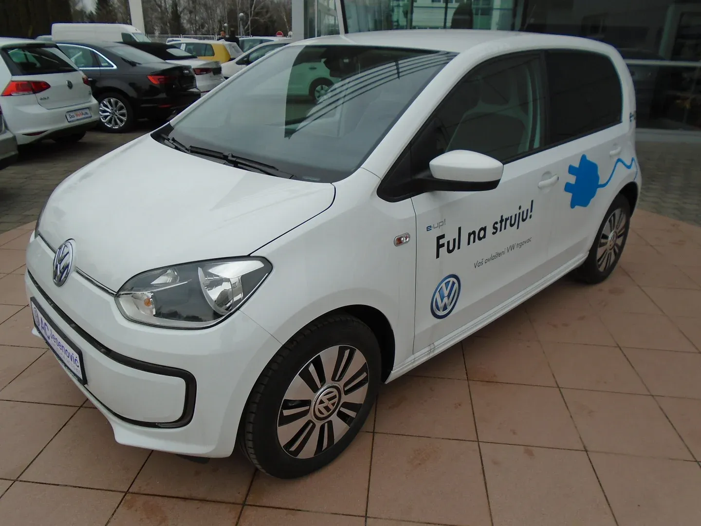 02758 Volkswagen up! e-up! - Čakovec