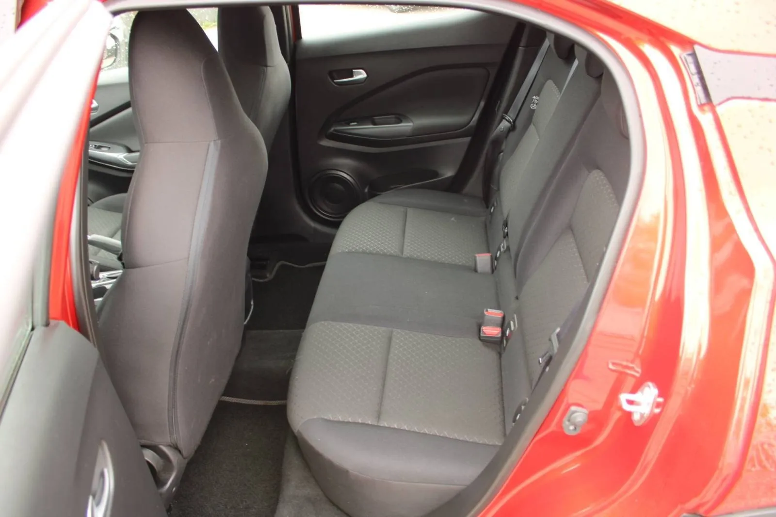 nissan juke 1.0 dig-t *navigacija, kamera* - slika 8