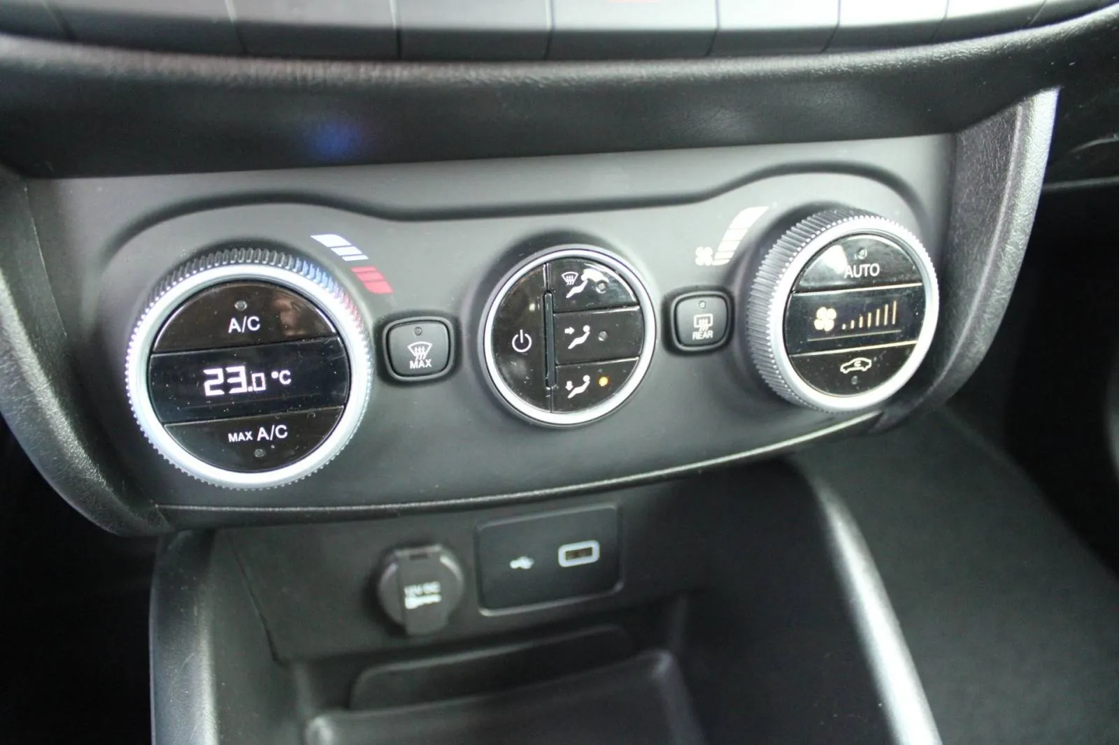 fiat tipo sw 1.0 t3 - slika 18