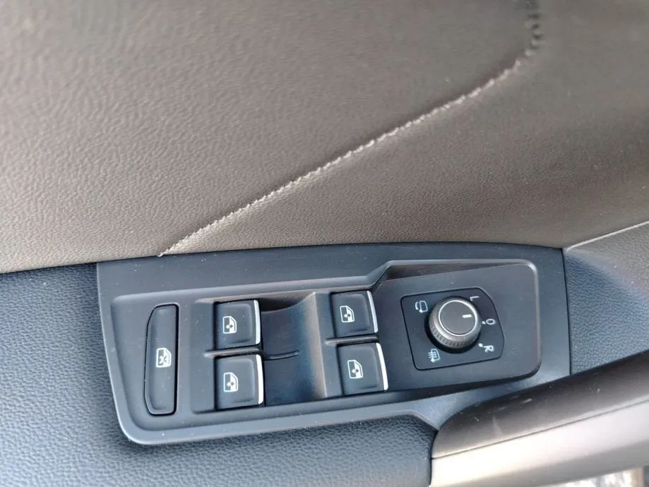 vw tiguan allspace 2.0 tdi dsg 7 sjedala, panorama, virtualni - slika 20