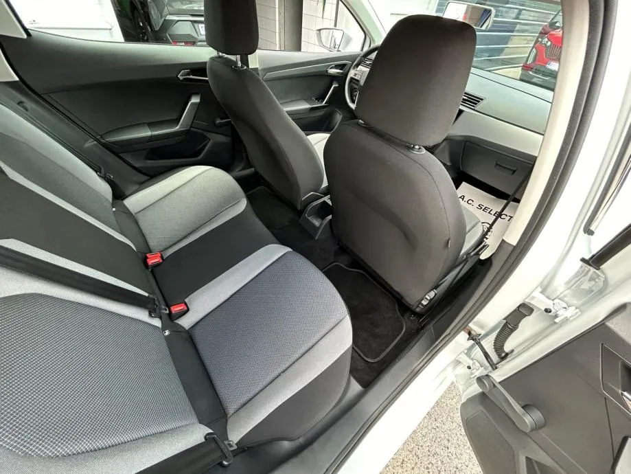 seat ibiza 1,6 tdi - navi - tempomat - servis - reg 1 god - akcija !!! - slika 14