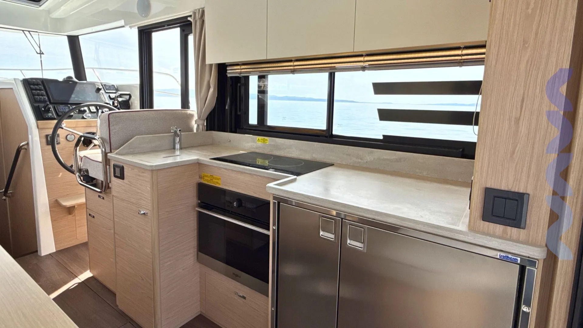 swift trawler 37 - premijera 2026 - slika 15