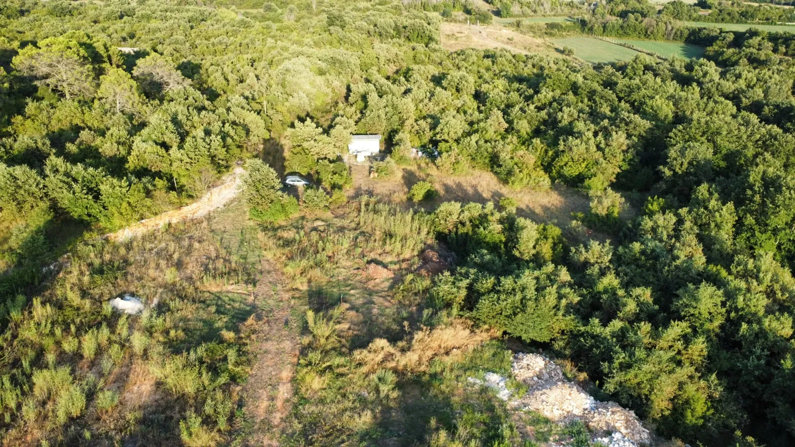 građevinsko 916 m² pravomoćna dozvola za vilu s bazenom–gradnja odmah - slika 4