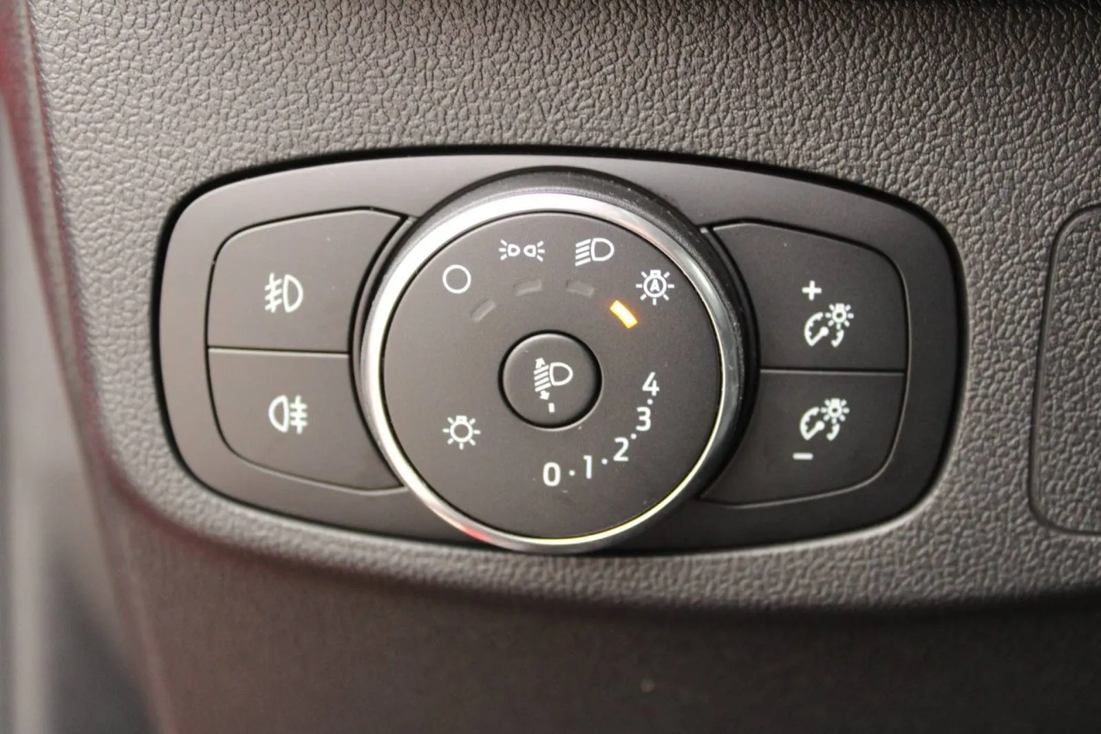 ford focus karavan active 1.0 ecoboost *led, navigacija* - slika 10