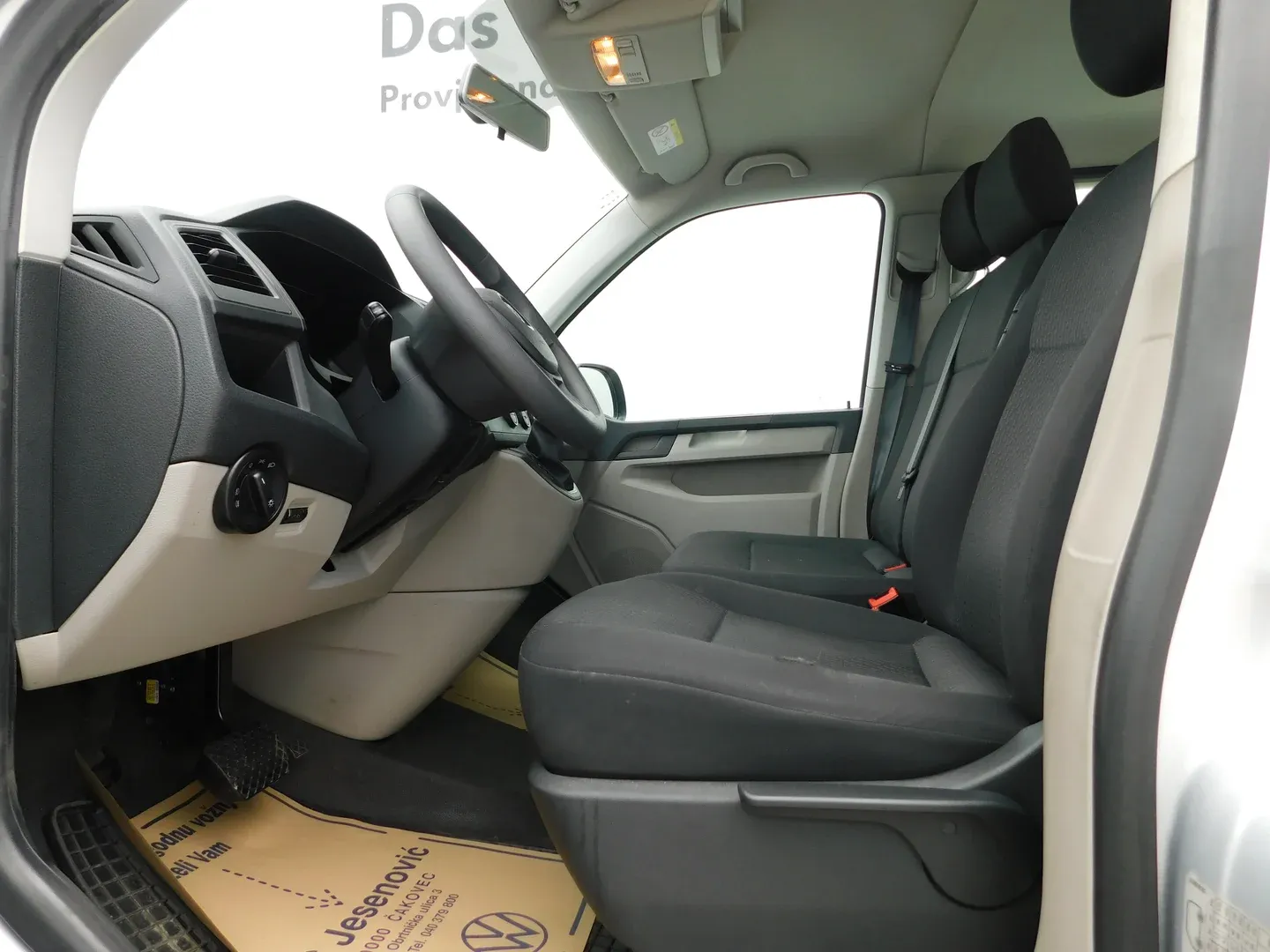 09926 vw caravelle trendline 2.0 tdi dsg - slika 7