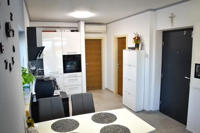 poreč-stan u novogradnji pogled na more (prodaja) - slika 2