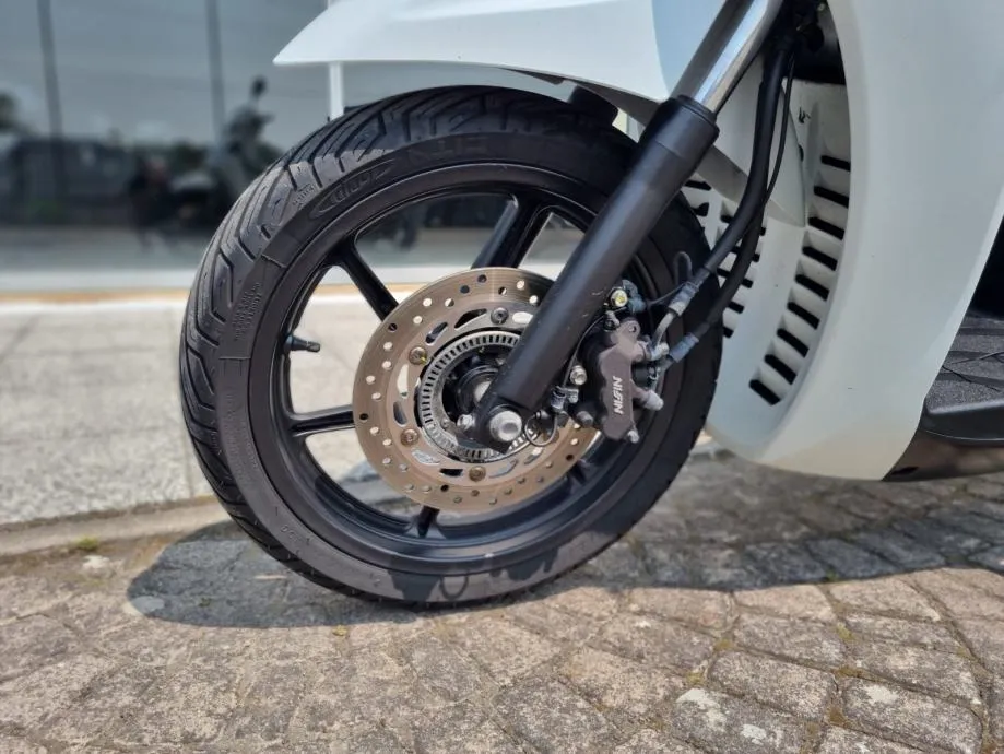honda sh 300i sport abs, a2 kategorija, s garancijom, 2016 god. - slika 11