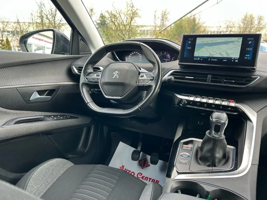 peugeot 3008 1,5 blue hdi 2022.,hr vozilo, servisna, navi, kamera.... - slika 14