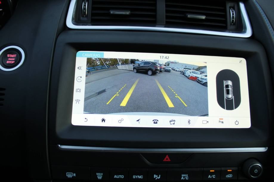 jaguar e pace 2.0d 180ks automatik r-dynamic 4x4 *navi,led,kamera* - slika 20